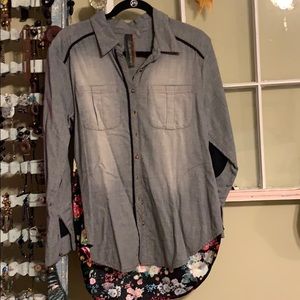 Aratta blouse with check print and floral in back